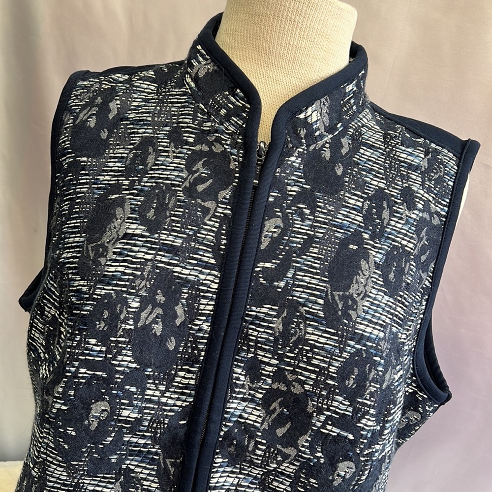 Christopher & Banks Navy and White Variegated Zip-up Vest New with Tags Size L